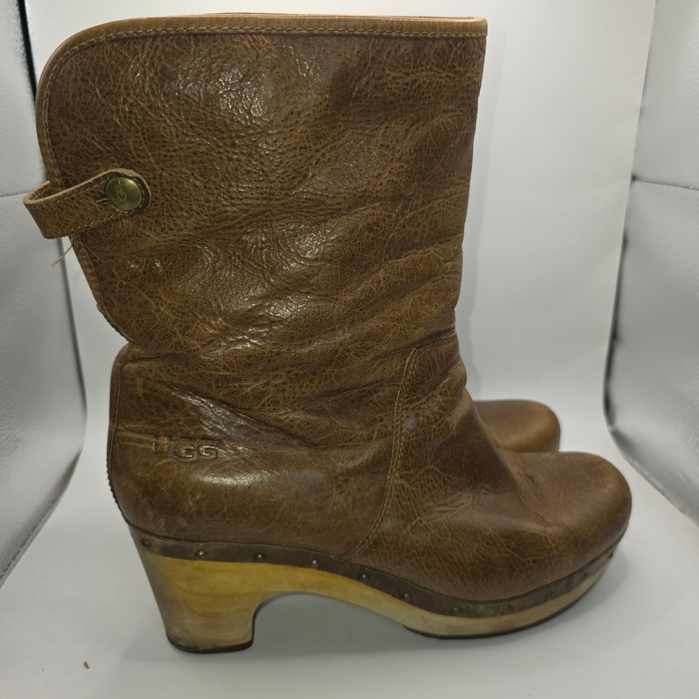 UGG Lynnea Brown Leather Fold Over Shearling Lined Studded Wood Clog Boots Women
